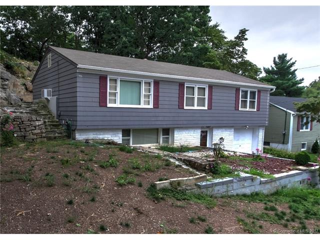 223 Red Oak Rd, Bridgeport, CT 06606
