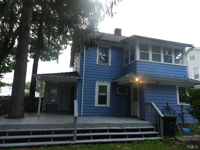 55 Stoehrs Place, Bridgeport, CT 06606