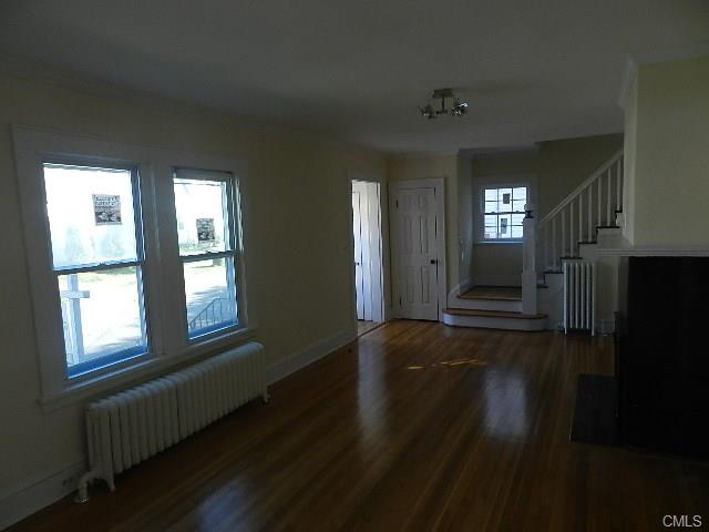 55 Stoehrs Place, Bridgeport, CT 06606