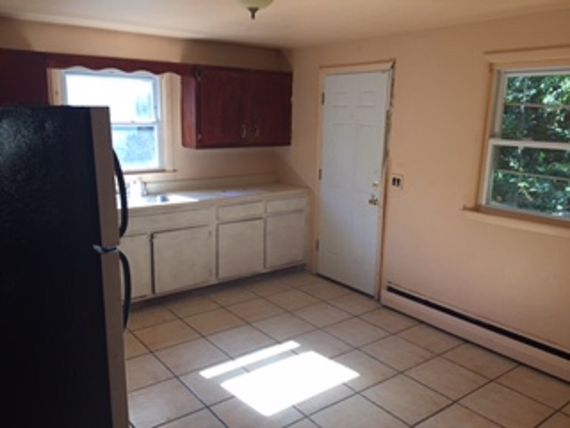 20 Sunshine CirBridgeport, CT, 06606Fairfield County