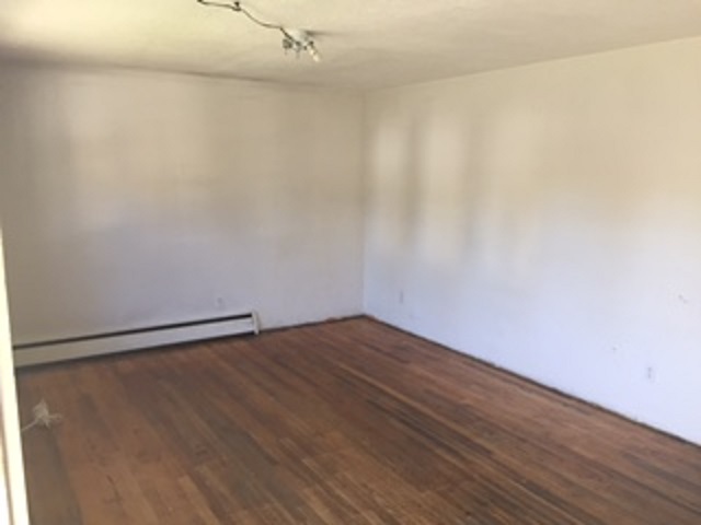 20 Sunshine CirBridgeport, CT, 06606Fairfield County