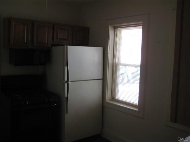 85 Alanson Road, Bridgeport, CT 06607