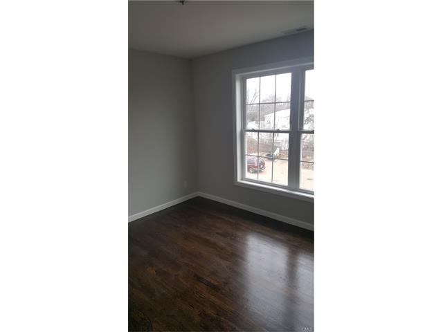 830 Seaview Avenue, Bridgeport, CT 06607