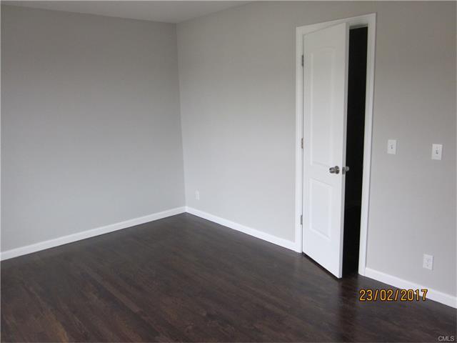 830 Seaview Avenue, Bridgeport, CT 06607