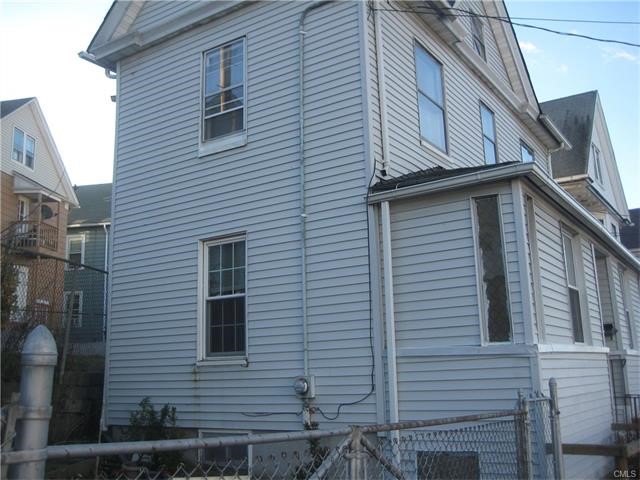 124 Huntington Road, Bridgeport, CT 06608