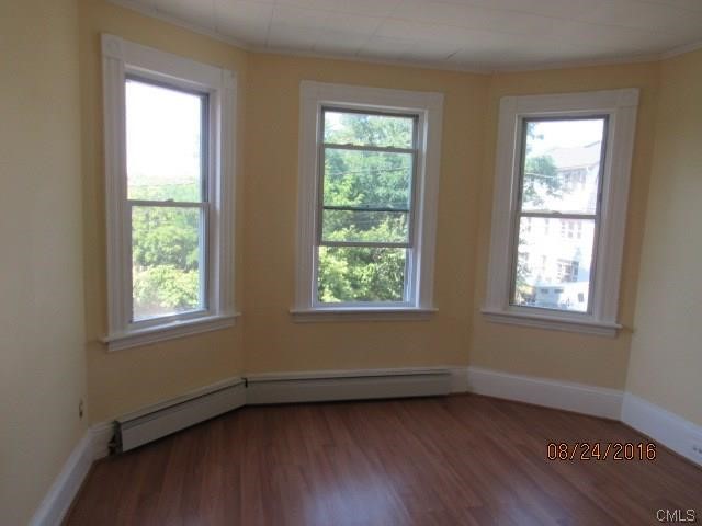 118 Huntington Road, Bridgeport, CT 06608