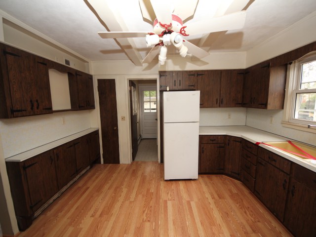 1138 1140 Kossuth SBridgeport, CT, 06608Fairfield County