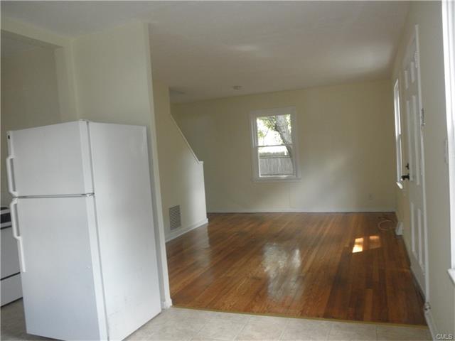 135 Priscilla Avenue, Bridgeport, CT 06610