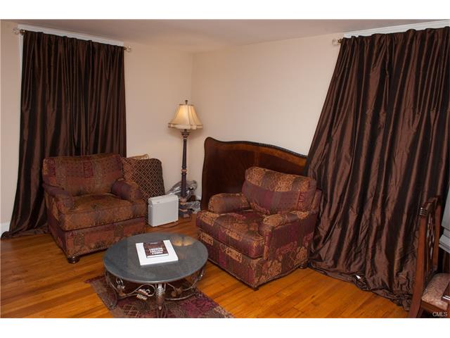 721 Boston Avenue, Bridgeport, CT 06610