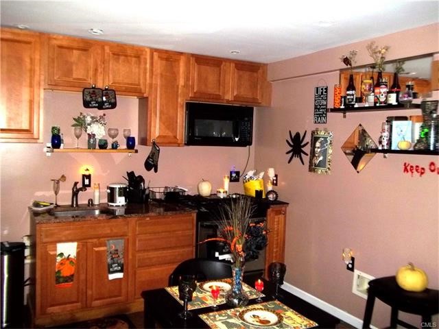 397 Granfield Avenue, Bridgeport, CT 06610
