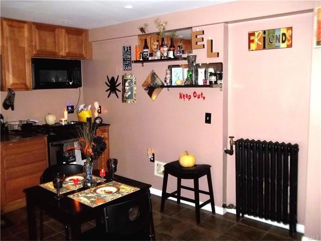 397 Granfield Avenue, Bridgeport, CT 06610