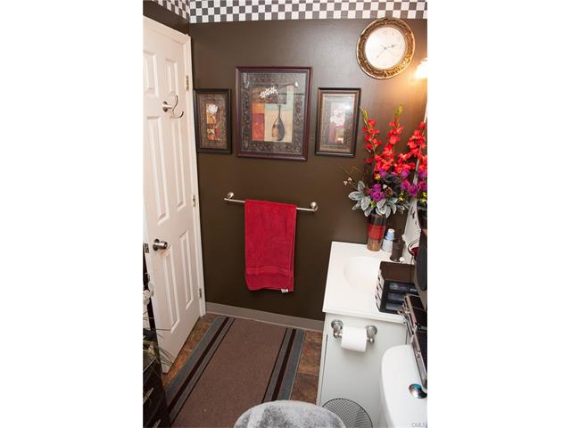 83 Huntington Turnpike, Bridgeport, CT 06610