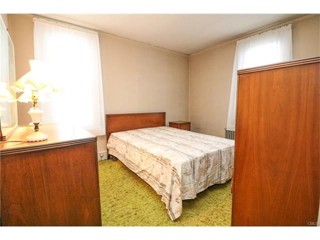 609 Bishop Avenue, Bridgeport, CT 06610