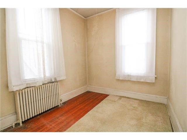 609 Bishop Avenue, Bridgeport, CT 06610
