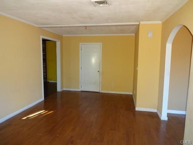 87 Toni Place, Bridgeport, CT 06610