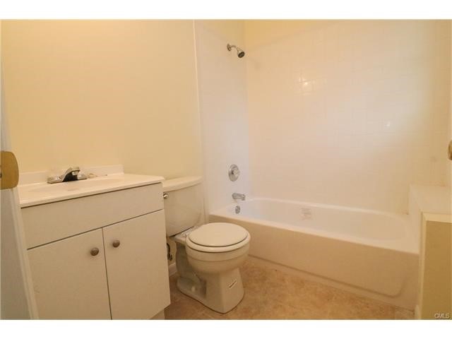 46 Willow Street, Bridgeport, CT 06610