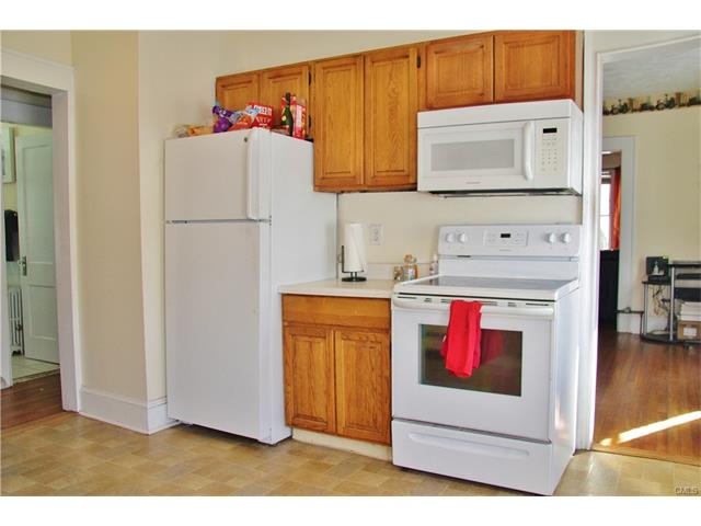 25 Palm Street, Bridgeport, CT 06610