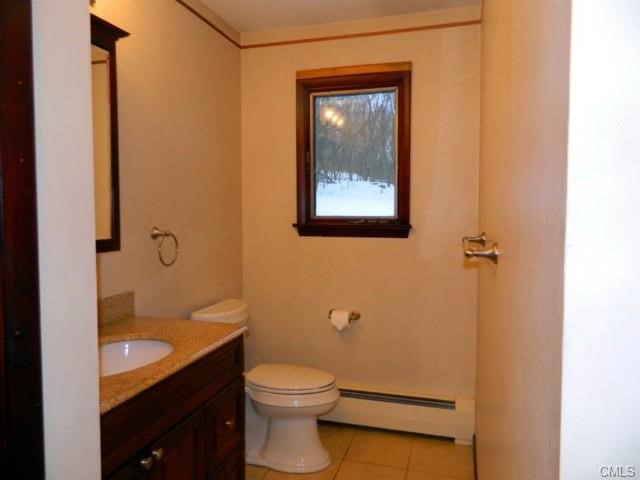 22 Hedgehog Road, Trumbull, CT 06611