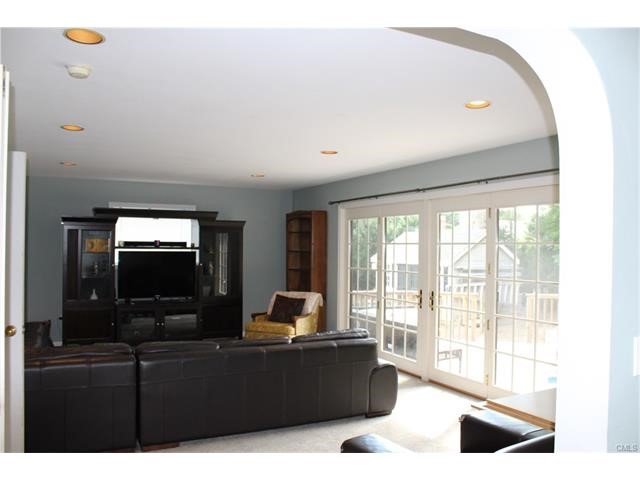 10 Pinehurst Street, Trumbull, CT 06611