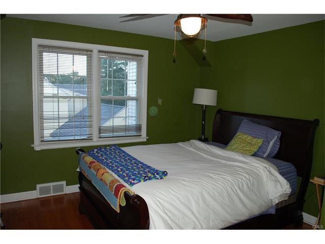 10 Pinehurst Street, Trumbull, CT 06611