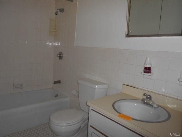 1700 Broadbridge Avenue, Stratford, CT 06614