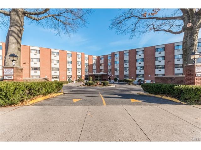1700 Broadbridge Avenue, Stratford, CT 06614