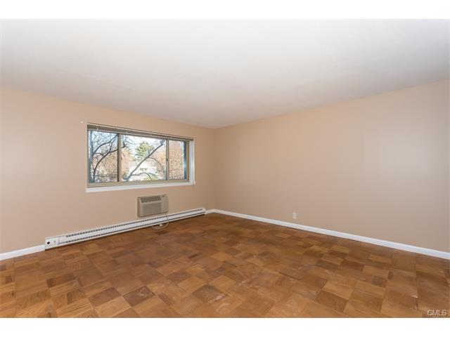 1700 Broadbridge Avenue, Stratford, CT 06614