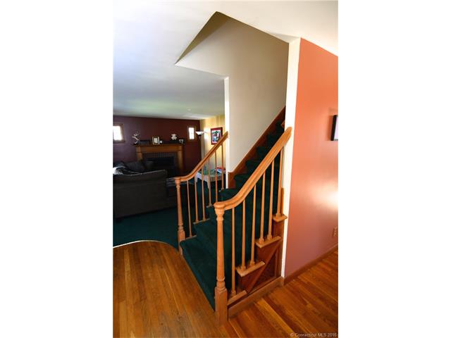185 Kenwood Ave, Stratford, CT 06614