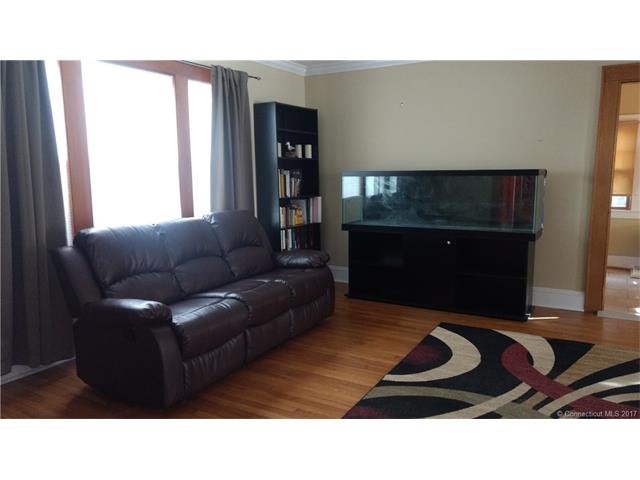 383Woodstock Ave, Stratford, CT 06614