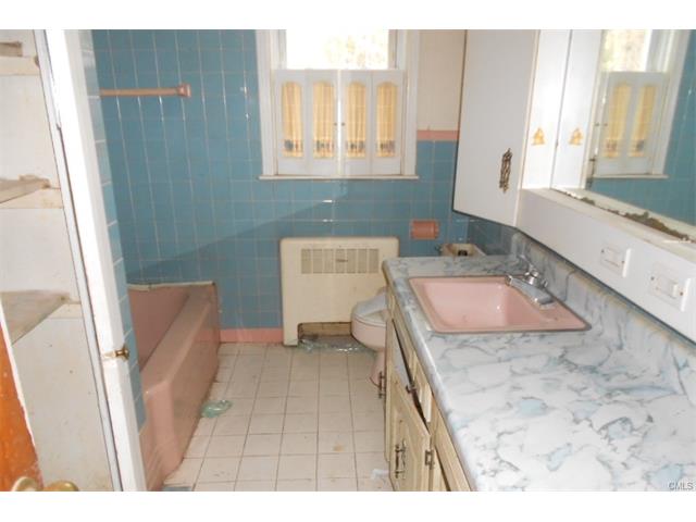 5290 Main Street, Stratford, CT 06614