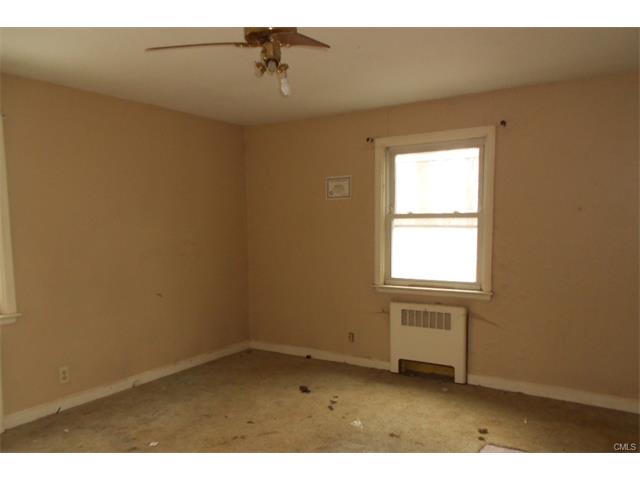 5290 Main Street, Stratford, CT 06614