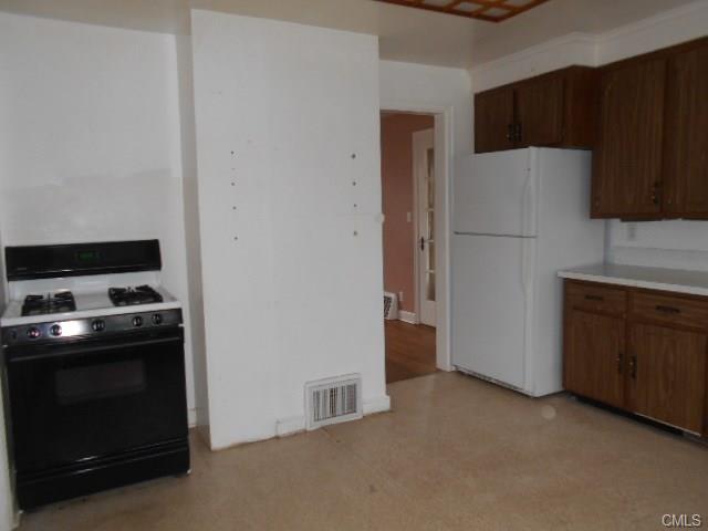 135 Elizabeth Terrace, Stratford, CT 06614