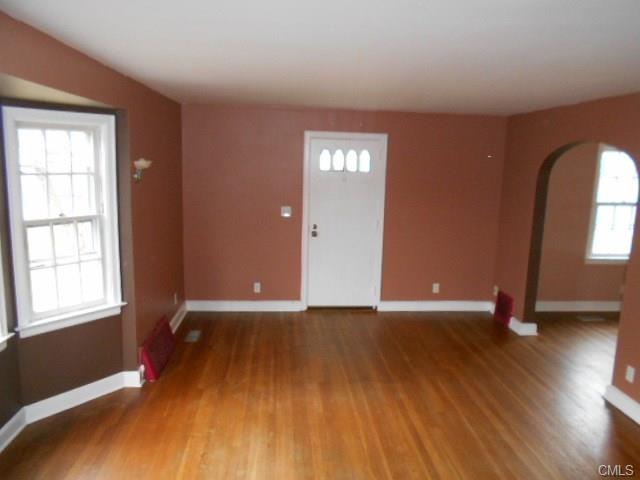 135 Elizabeth Terrace, Stratford, CT 06614