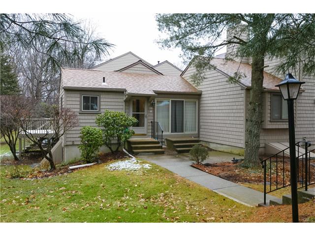 31 Happy Hollow Circle, Stratford, CT 06614