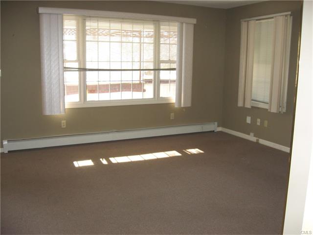 40 Benjamin Street, Stratford, CT 06614