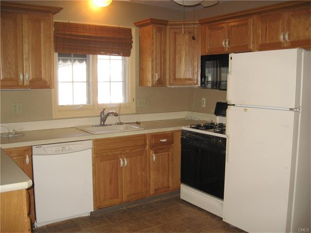 40 Benjamin Street, Stratford, CT 06614