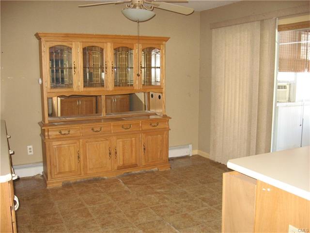 40 Benjamin Street, Stratford, CT 06614