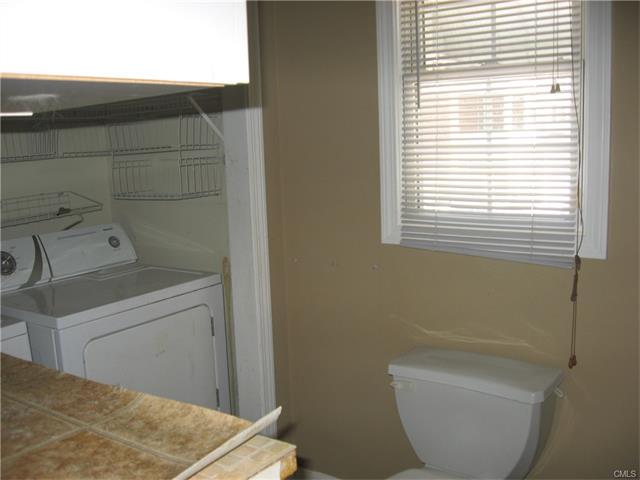 40 Benjamin Street, Stratford, CT 06614