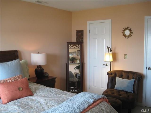 117 Ferry Court, Stratford, CT 06615