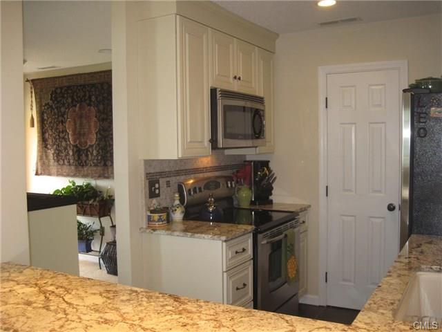 117 Ferry Court, Stratford, CT 06615