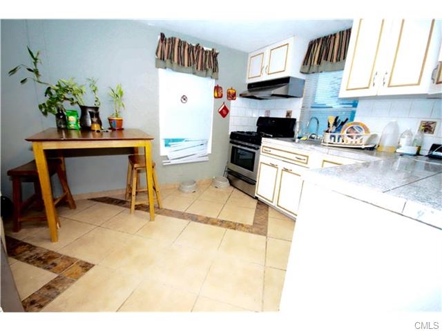 15 Harding Avenue, Stratford, CT 06615