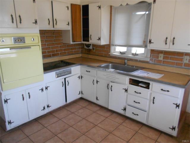 130 Wellington Street, Stratford, CT 06615