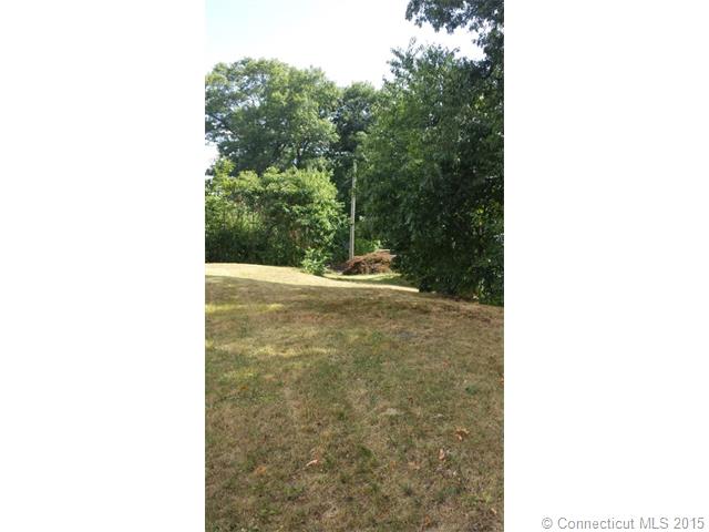 411 Hauser St, Waterbury, CT 06701