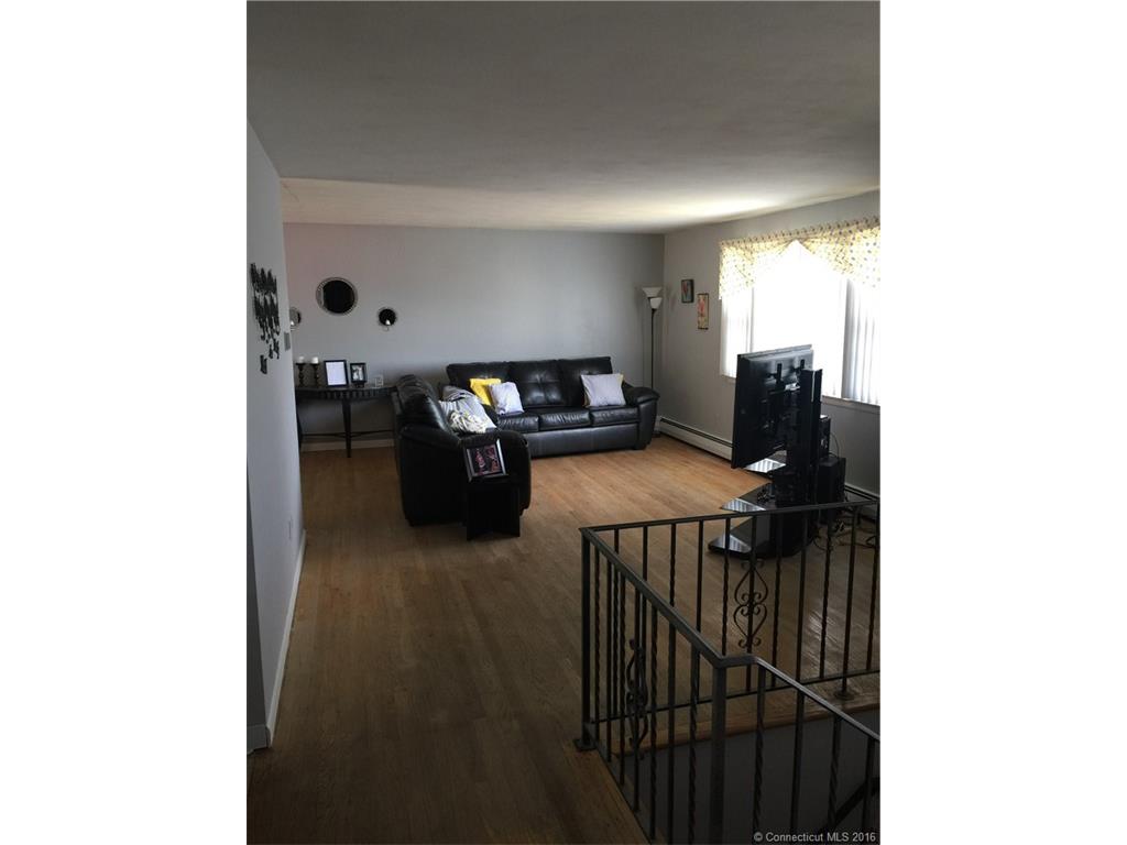 396 N Walnut St, Waterbury, CT 06704