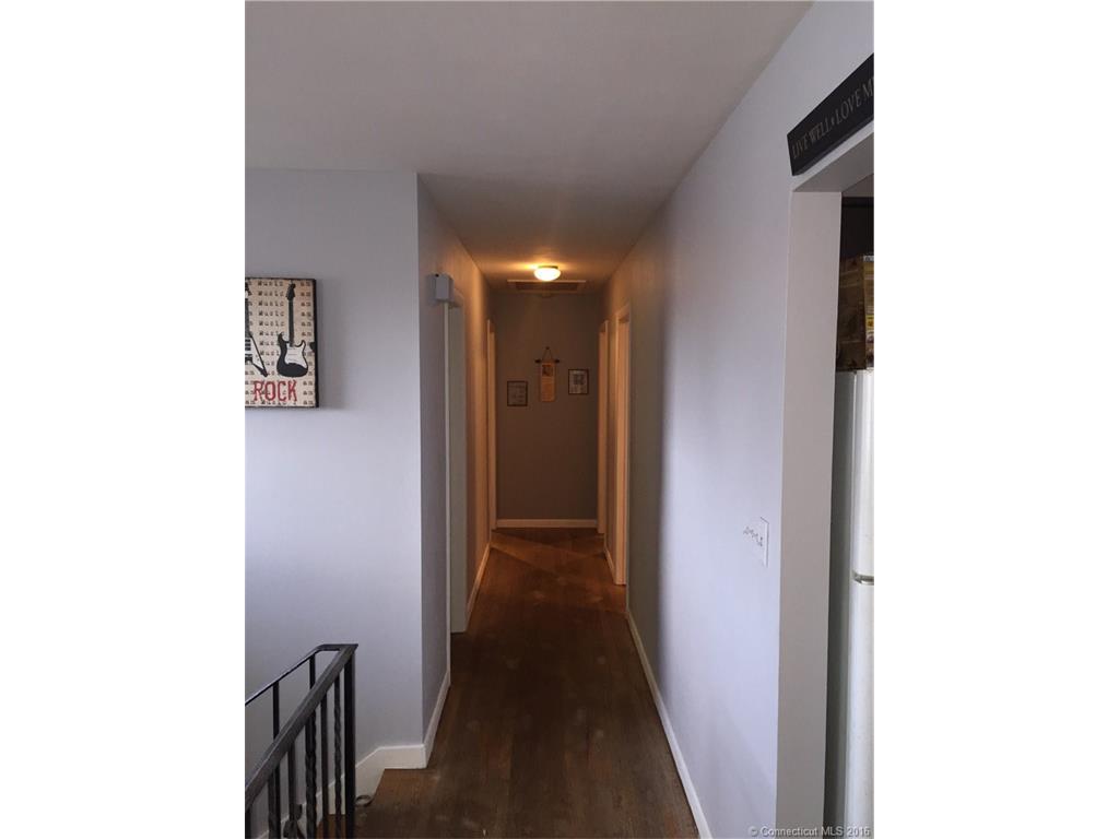 396 N Walnut St, Waterbury, CT 06704