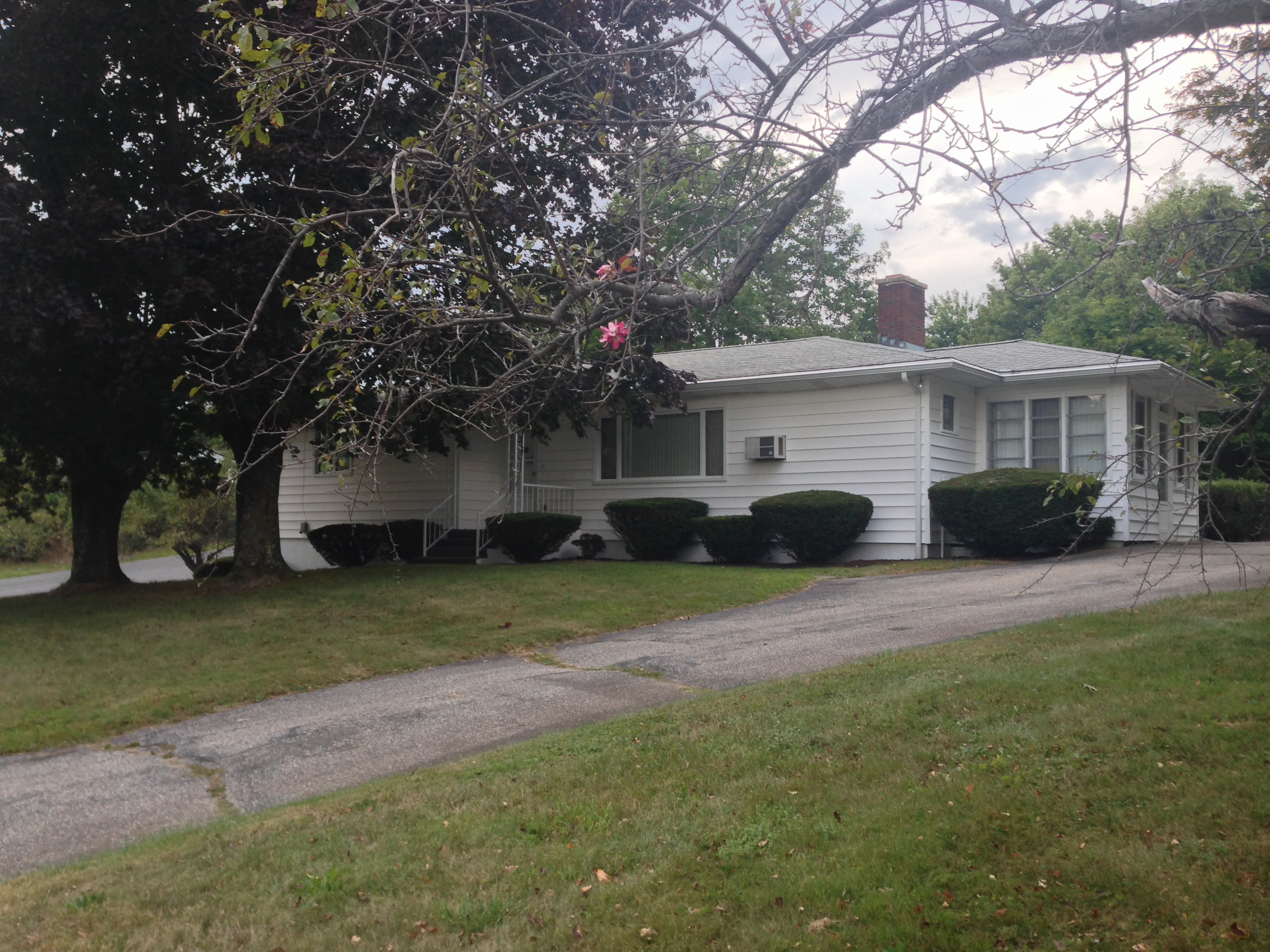 3057 Main Street, Waterbury, CT 06704
