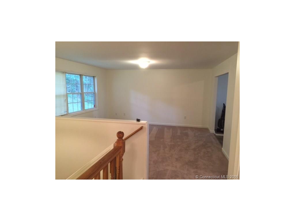 11 Lamont Street, Waterbury, CT 06704