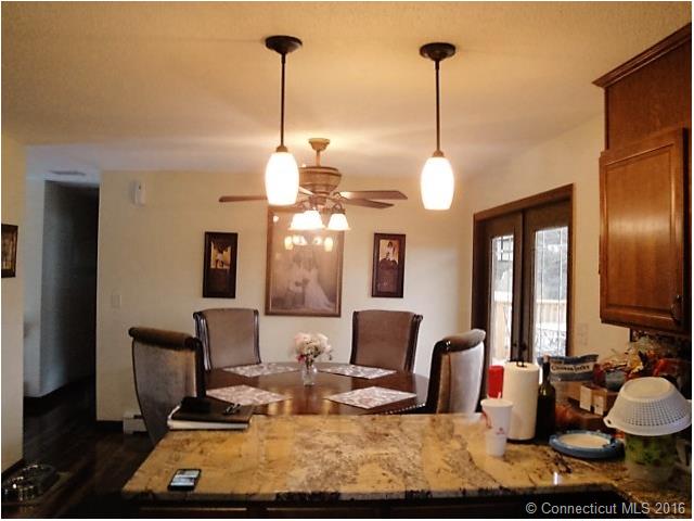 86 Holiday Hl, Waterbury, CT 06704