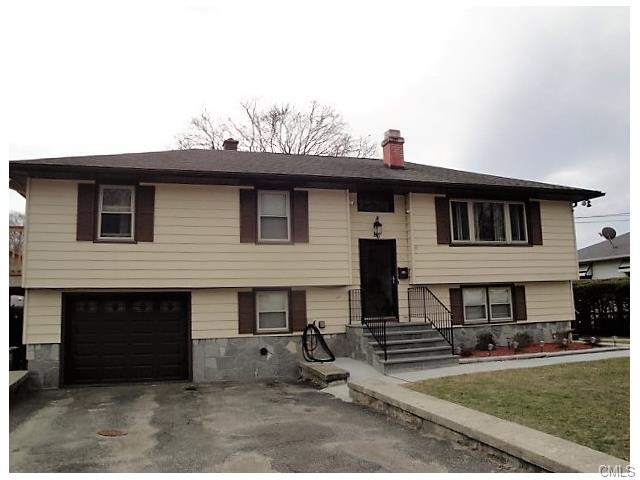 86 Holiday Hill, Waterbury, CT 06704