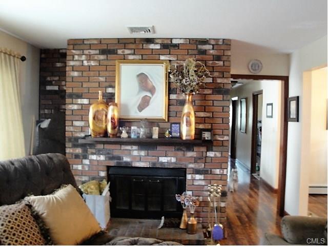86 Holiday Hill, Waterbury, CT 06704
